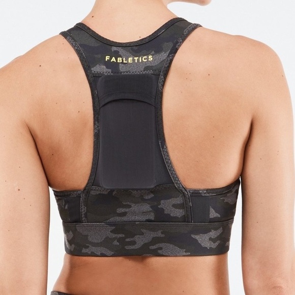 Fabletics‎ Sports Bra XL Green Camo High Impact Pocket Padding Razorback UPF 50 - Picture 3 of 9